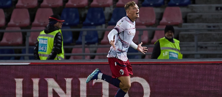 Primo gol in maglia rossoblù per Van Hooijdonk, 493° marcatore nella storia del Bologna