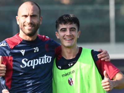 Lavoro atletico ed esercitazioni tecniche per il Bologna, ora quattro giorni liberi: martedì alle 11 la ripresa