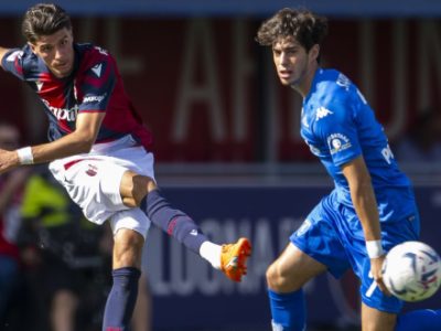 Lavoro tecnico-tattico a tre giorni dal match contro la Roma, il Bologna ritrova in gruppo anche El Azzouzi