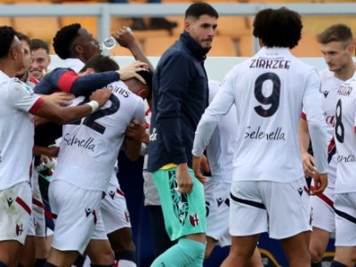 A Lecce il Bologna fatica, cresce, domina, spreca e infine paga: magia di Lykogiannis, poi Piccoli fa 1-1 su rigore a tempo già scaduto