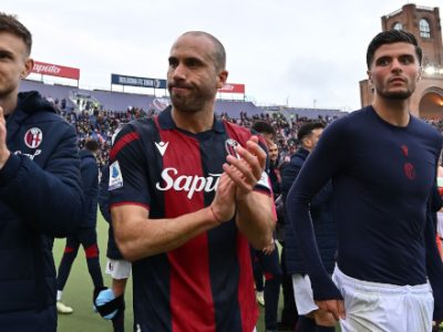 Bologna già concentrato sulla Fiorentina: seduta di scarico per i titolari di ieri, lavoro più intenso per gli altri