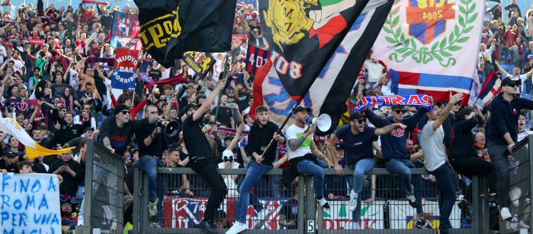 Bologna festeggiato da oltre 500 tifosi a Casteldebole. Quattro vittorie di fila in Serie A mancavano dalla stagione 1966/67