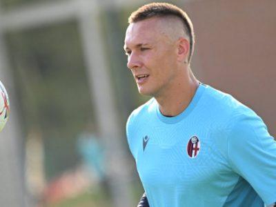 Doppio allenamento per il Bologna a Casteldebole, Skorupski in gruppo