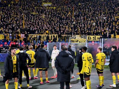 I tifosi del Borussia Dortmund si sfogano sui bagni della Curva San Luca: 20 mila euro di danni. Intanto il club esonera il tecnico Sahin