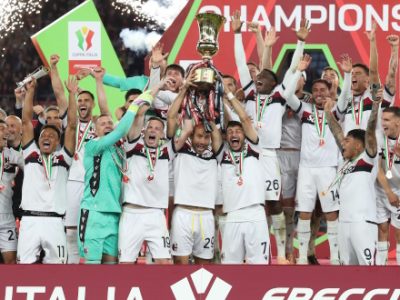 Il Bologna riscrive la Storia torna ad alzare la Coppa Italia dopo 51 anni: un gol di Ndoye piega il Milan, i rossoblù si prendono trofeo ed Europa League