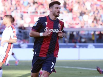 Rossoblù con la spina staccata, partita quasi ingiudicabile: Holm il più in difficoltà, per un super Orsolini 17° gol stagionale