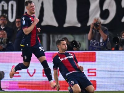 Freuler riprende Thuram, 1-1 tra Bologna e Juventus al Dall'Ara: i rossoblù scendono al 7° posto, ma la corsa europea resta apertissima