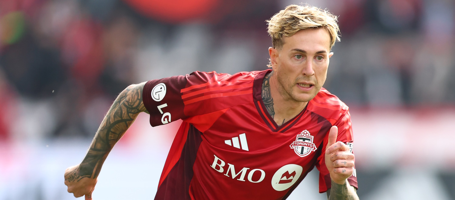 Vitik pronto a firmare un 4+1 col Bologna, poi sarà la volta di Immobile (1+1). Bernardeschi ai dettagli, per lui un 2+1