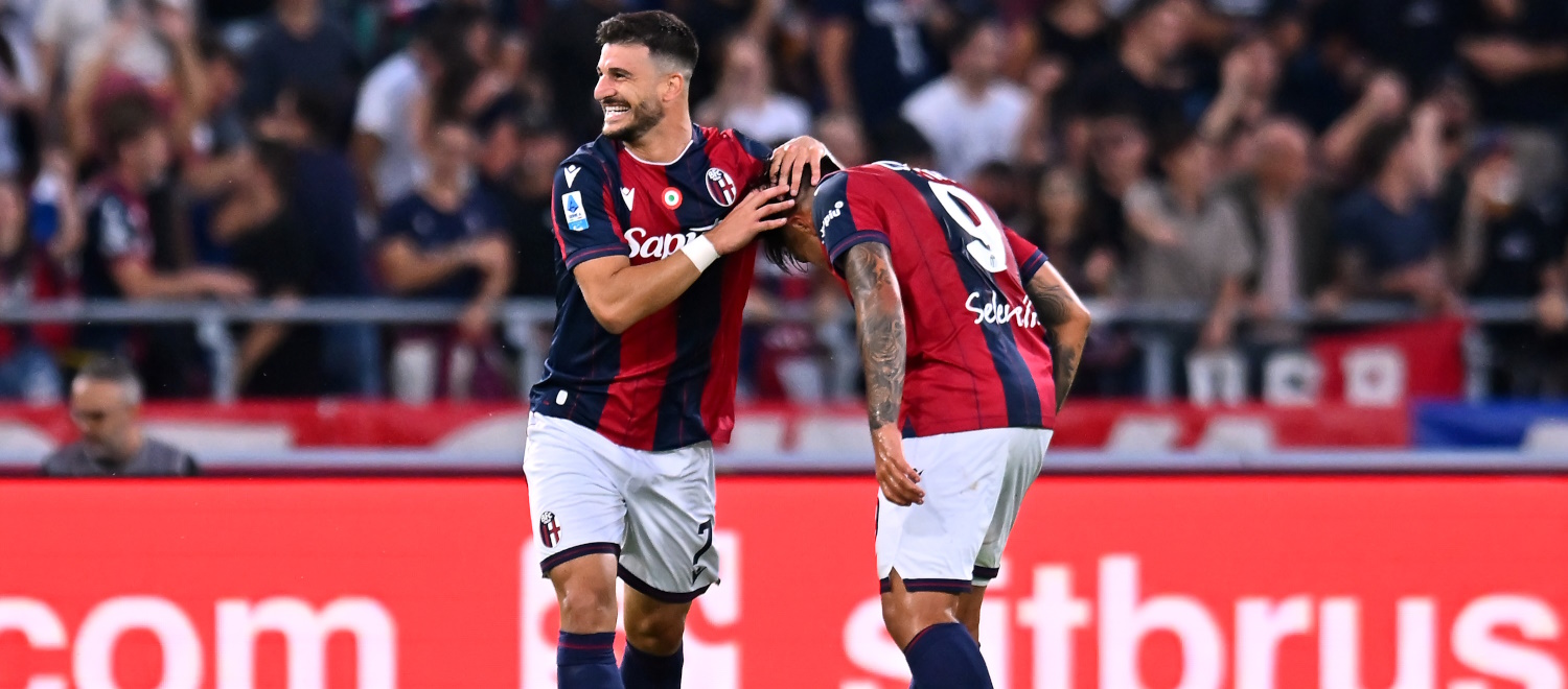 Bologna, la prima in casa è tosta ma dolce: Italiano imbriglia Fabregas, Orsolini segna e i rossoblù vincono 1-0