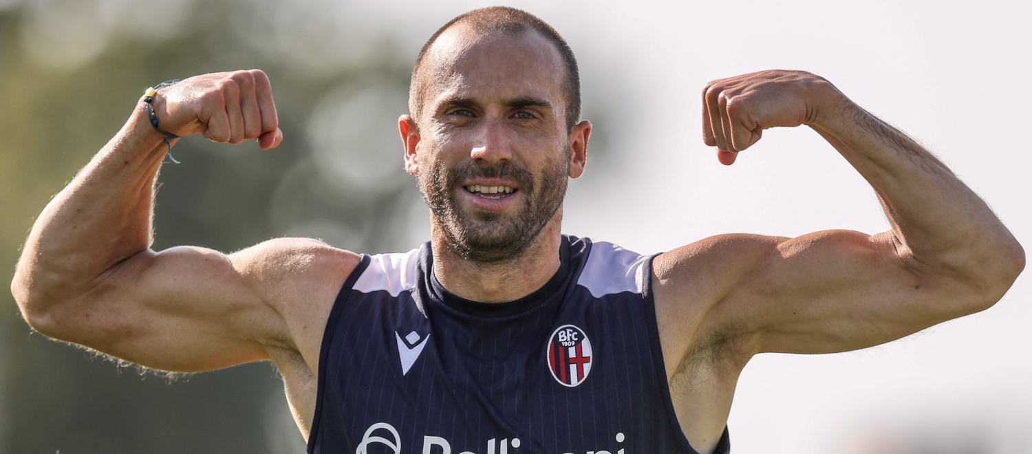 Esercitazioni tecnico-tattiche verso Bologna-OFI Creta, mentre Bernardeschi inizia il differenziato sul campo