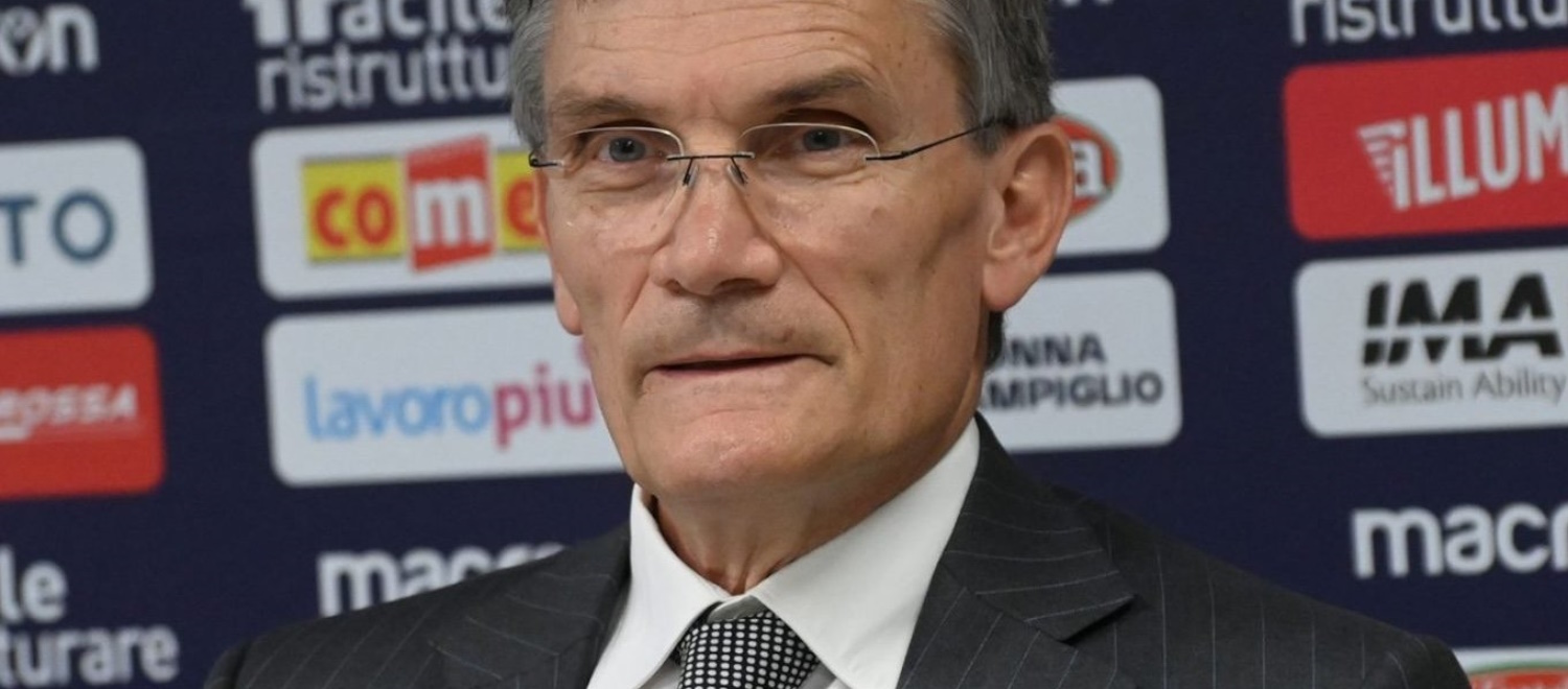 A Sartori il Premio Rocco: "Il segreto non sono io ma tutto il Bologna. Ci aspettiamo tanto da Rowe e speriamo che Lucumí resti con noi a lungo"