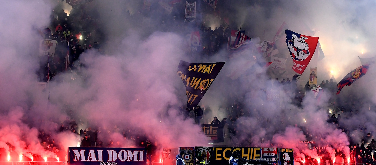 Curva Andrea Costa: "La Questura ci vieta di fare il tifo a cui vi abbiamo sempre abituato". Provvedimenti pesanti dopo la coreografia in Europa League