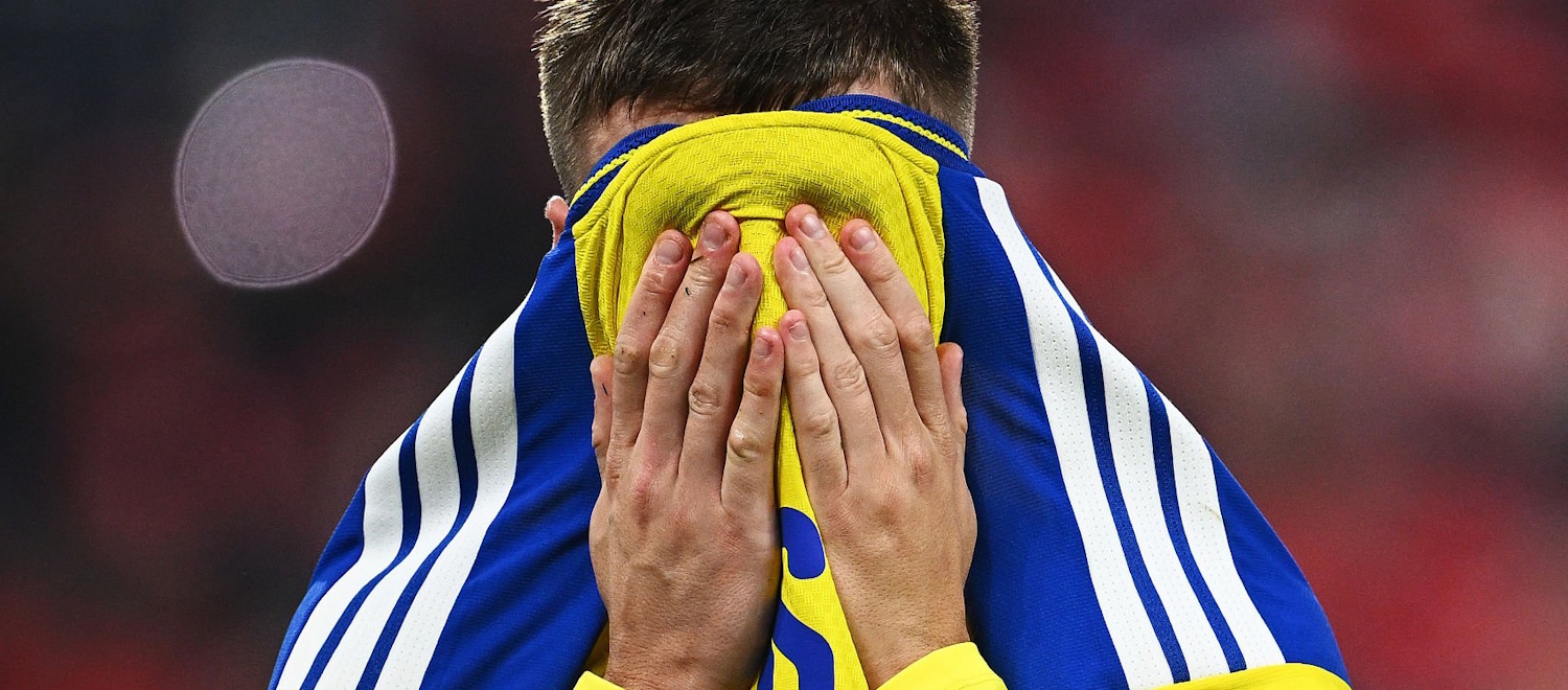 Bologna, si salvi chi può: infortunio anche per Holm, costretto al cambio durante Svizzera-Svezia