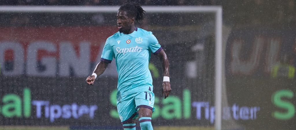 Bologna, tre settimane di stop anche per Rowe: lesione di basso grado al bicipite femorale destro