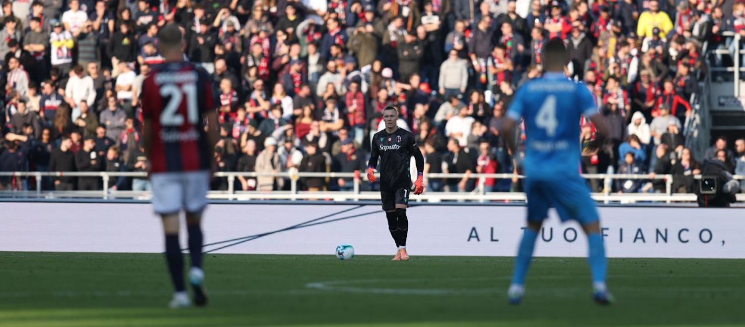 Risentimento muscolare alla coscia destra sia per Skorupski che per Rowe, nei prossimi giorni gli accertamenti