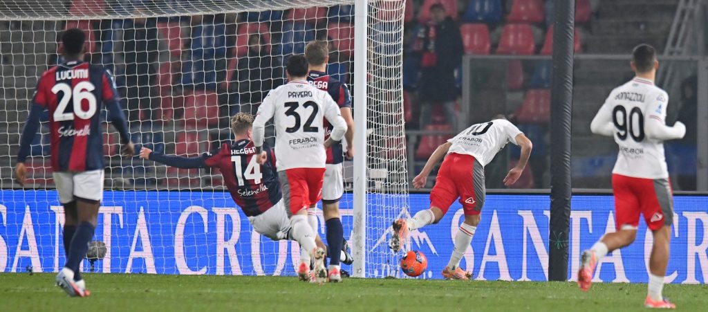 Casale sbaglia tutto, Heggem entra male. Serata storta anche per Ravaglia, Moro e Odgaard, si salvano Lucumí, Orsolini e Cambiaghi