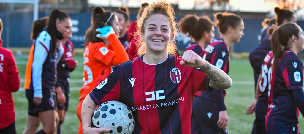 Super tripletta di Rognoni, il Bologna Women piega 3-2 l'Hellas Verona e sale al secondo posto