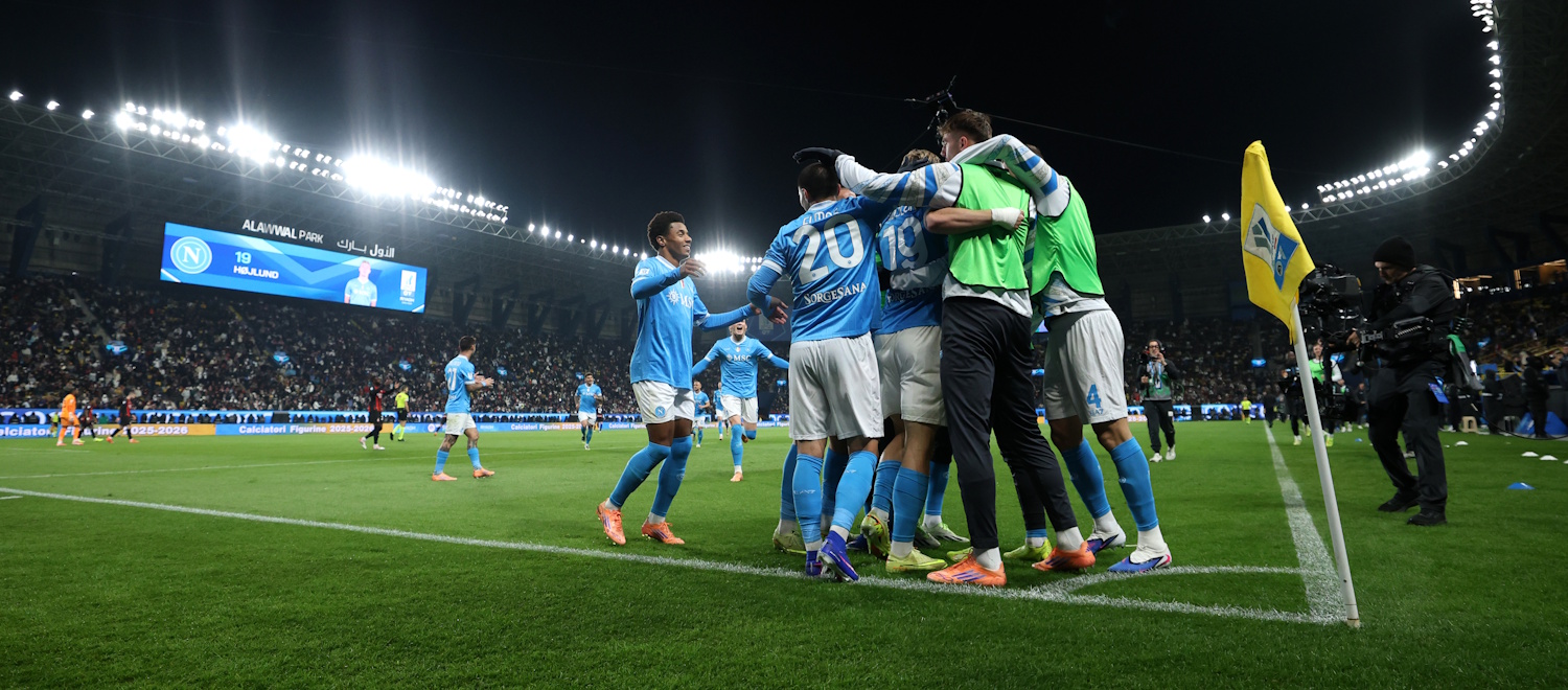 Il Napoli batte 2-0 il Milan e vola in finale di Supercoppa Italiana, affronterà la vincente di Bologna-Inter