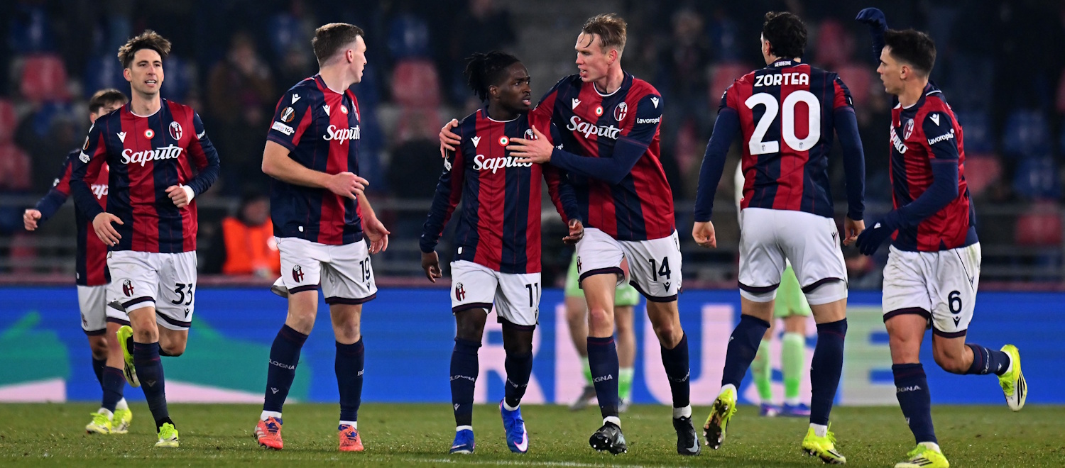 Rowe continua a crescere e a trascinare, Dallinga ha il merito di non arrendersi. Promossi i terzini, bocciati Skorupski e i centrali