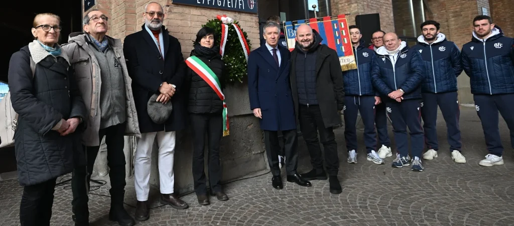 Stamattina al Dall'Ara l'annuale commemorazione di Arpad Weisz, per il Bologna presente l'a.d. Fenucci con una delegazione del settore giovanile