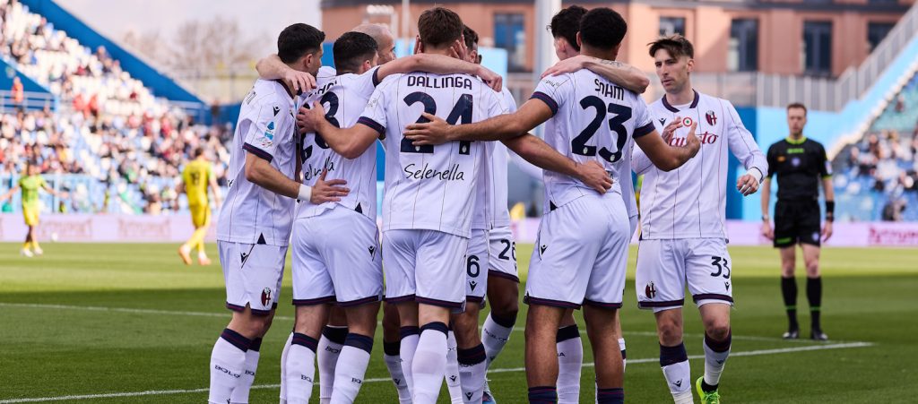 Dallinga la decide con un pezzo da collezione, per Vitik la miglior gara in rossoblù. Sohm non ruba l'occhio ma c'è, Orsolini non riesce a sbloccarsi