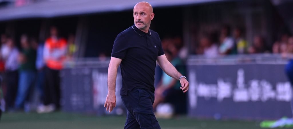 Si avvicina l'incontro tra Italiano e il Bologna: Napoli sempre più in pressing, ultimo tentativo dei rossoblù per trattenere il tecnico