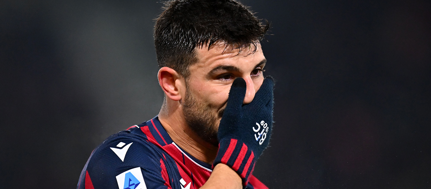 A Orsolini offerte le chiavi della città: resti a Bologna, fuori c'è la pioggia