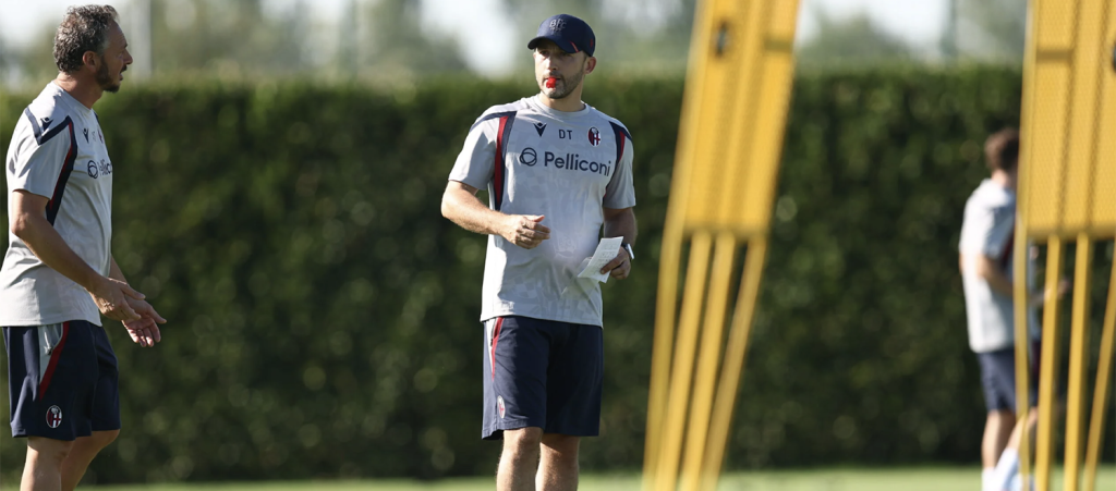 Esercitazioni tattiche, possesso palla e corsa per il Bologna a Casteldebole, anche domani doppia seduta