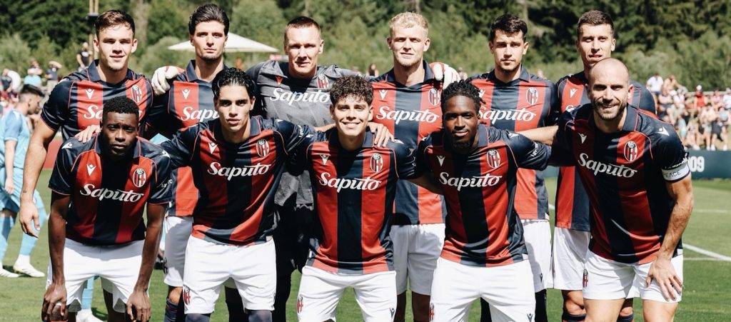 Il Bologna chiude il ritiro di Valles con una vittoria: tap-in di Dallinga e rigore di Rowe, battuto 2-0 l'Iraklis Salonicco di Mazzarri