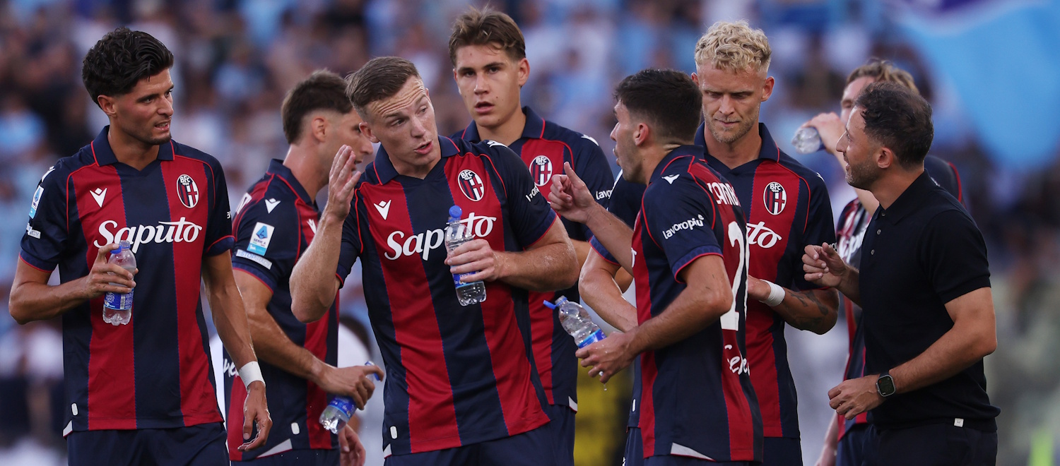 Helland tra le poche note liete di un Bologna ancora senza identità. Buon ingresso di Bernardeschi, El Azzouzi sbaglia perdendosi Frattesi