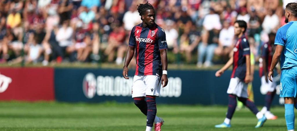 Bologna, ad oggi nessuna offerta ufficiale per Rowe: il club non intende cederlo, il ragazzo è felice in rossoblù