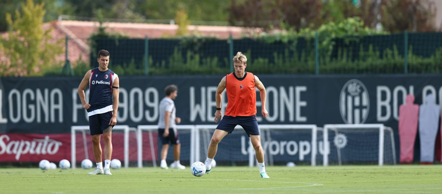 Riecco i norvegesi: Heggem ed Helland in gruppo nell'allenamento odierno del Bologna. Domani mattina amichevole contro l'Ascoli