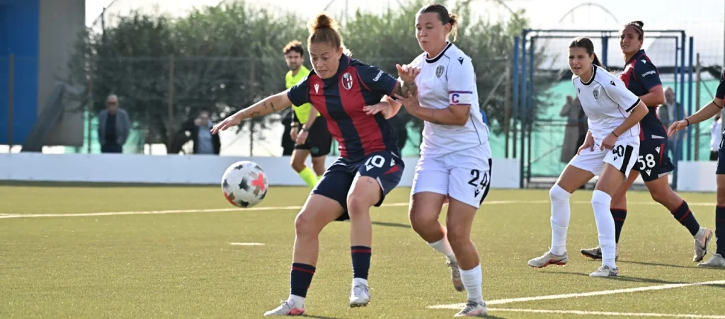 Il Bologna Women non riesce a ritrovarsi e cede ancora in extremis: rossoblù piegate 2-1 a Cesena