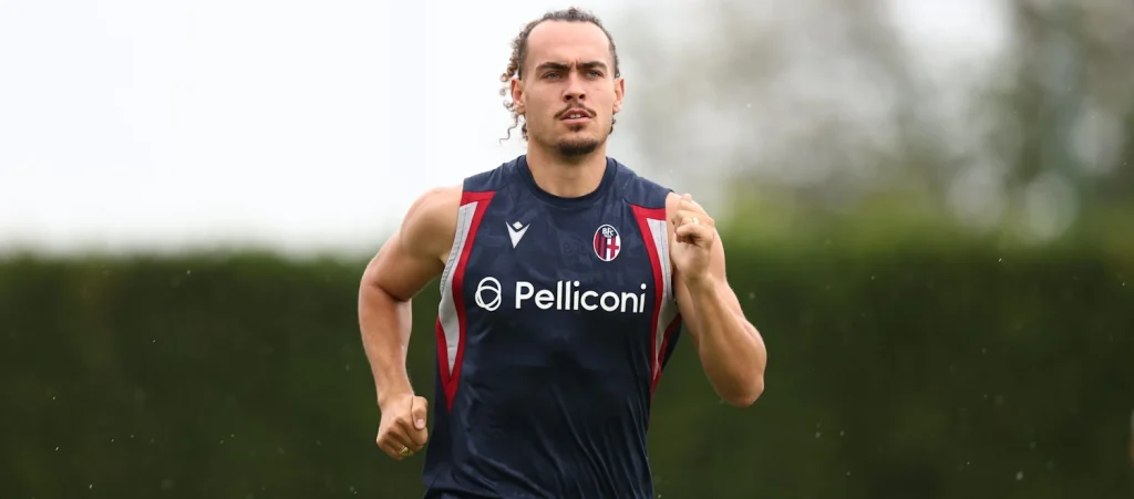 Anche Theate in gruppo a quattro giorni da Lecce-Bologna, ancora differenziato per Odgaard
